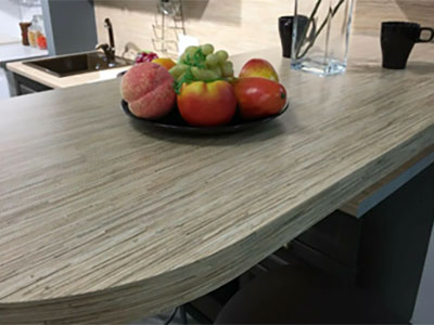 Какую столешницу выбрать для кухни: 10 вариантов, плюсы и минусы