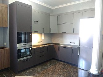 Кухня акрил серый графит матовый / Fenix Cacao Orinoco 0749 ЛМ2006011