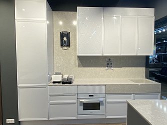 Прямая кухня модерн Deco Romb/Line эмаль/МДФ ШР191102 1