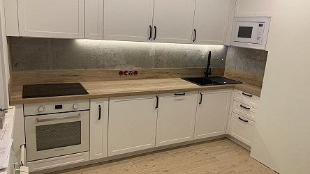 Угловая белая кухня РМ2107021