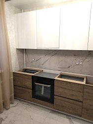 Кухня МЕ200802 с интегрированной ручкой1