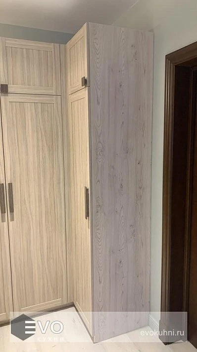 Шкаф угловой МШ210301 (фото 2)