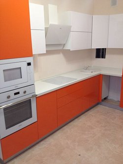 Угловая кухня модерн пластик/МДФ/ЛДСП интегрированные ручки РЯ180805