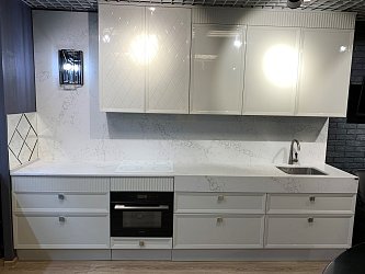 Прямая кухня модерн Deco/Line ОбрРРдеко эмаль/МДФ1