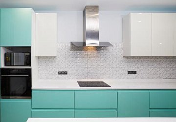 Угловая кухня модерн с островом эмаль/МДФ РН181206