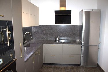 Кухня ШТ201205 Fenix1