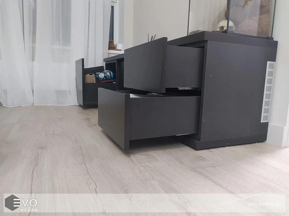 Шкаф и стол ЛЛ230903 (фото 3)