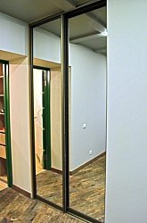 Шкаф-купе двухдверный зеркальные двери1