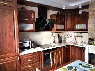 Угловая кухня классика Массив дуба 330х120 см1