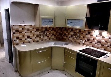 Угловая кухня хай-тек МДФ/эмаль зеленая