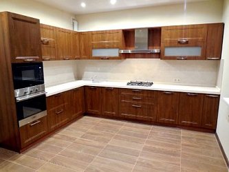 Угловая кухня неоклассика Эйвон пленка/МДФ РЯ180303 1