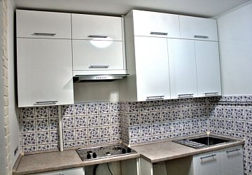 Прямая кухня модерн пластик/МДФ/ЛДСП РЯ180906