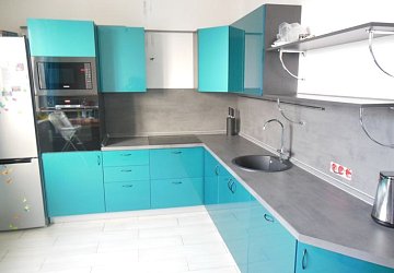 Угловая кухня хай-тек Аделькрайс пластик/МДФ РН180607