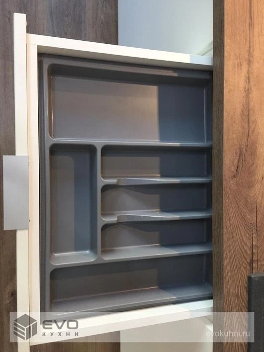 Кухня Egger дуб Галифакс табак / МДФ ПВХ Айвори Софт Тач ЛМ200501 (фото 14)