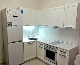 Угловая кухня неоклассика Массив дерева РЯ1810081