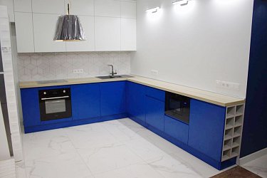 Кухня Alva matt NCS S 0502-G / Breeze matt NCS S 4050-R90B РЧ2006011