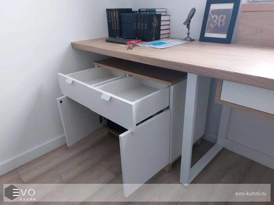 Стол и тумбы РТ230902Ш (фото 3)